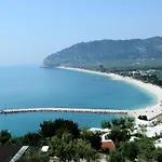Adriatico 아파트호텔