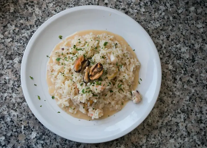 Adriatico アパートホテル マッティナータ