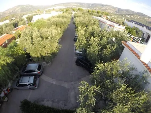 Adriatico アパートホテル 3*