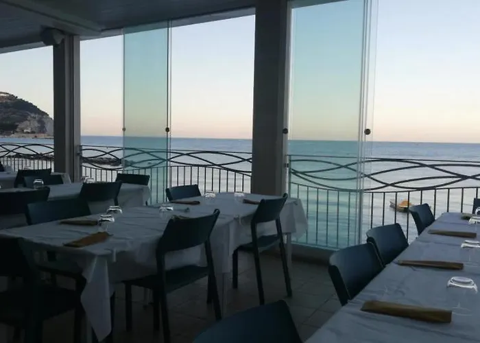 Adriatico מלון דירות